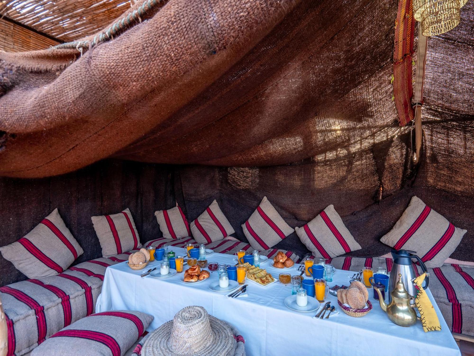 Riad Dar Ennakhla Marrakesh Buitenkant foto